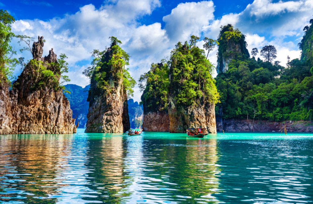 cheapest month to fly to Thailand