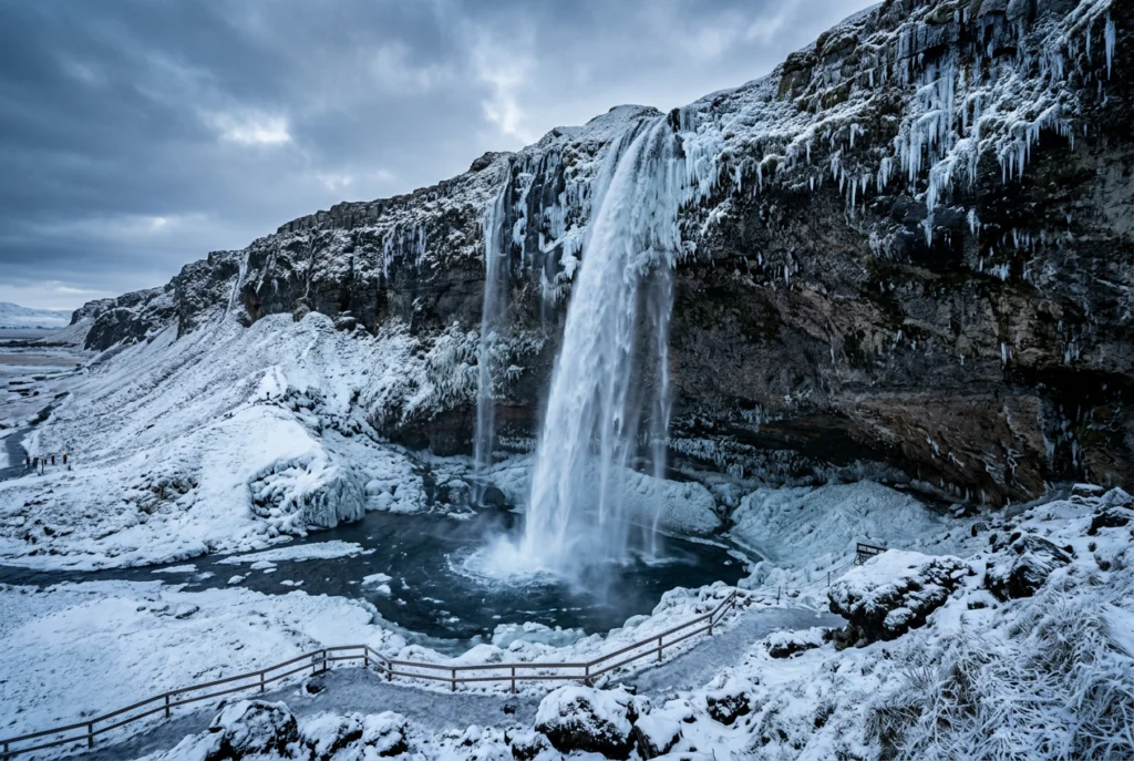 cheapest time to visit Iceland